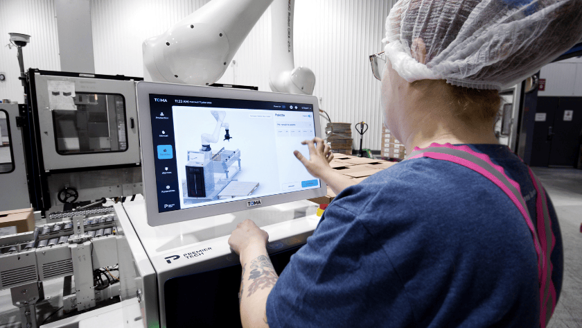 toma cobot palletizer hmi in action